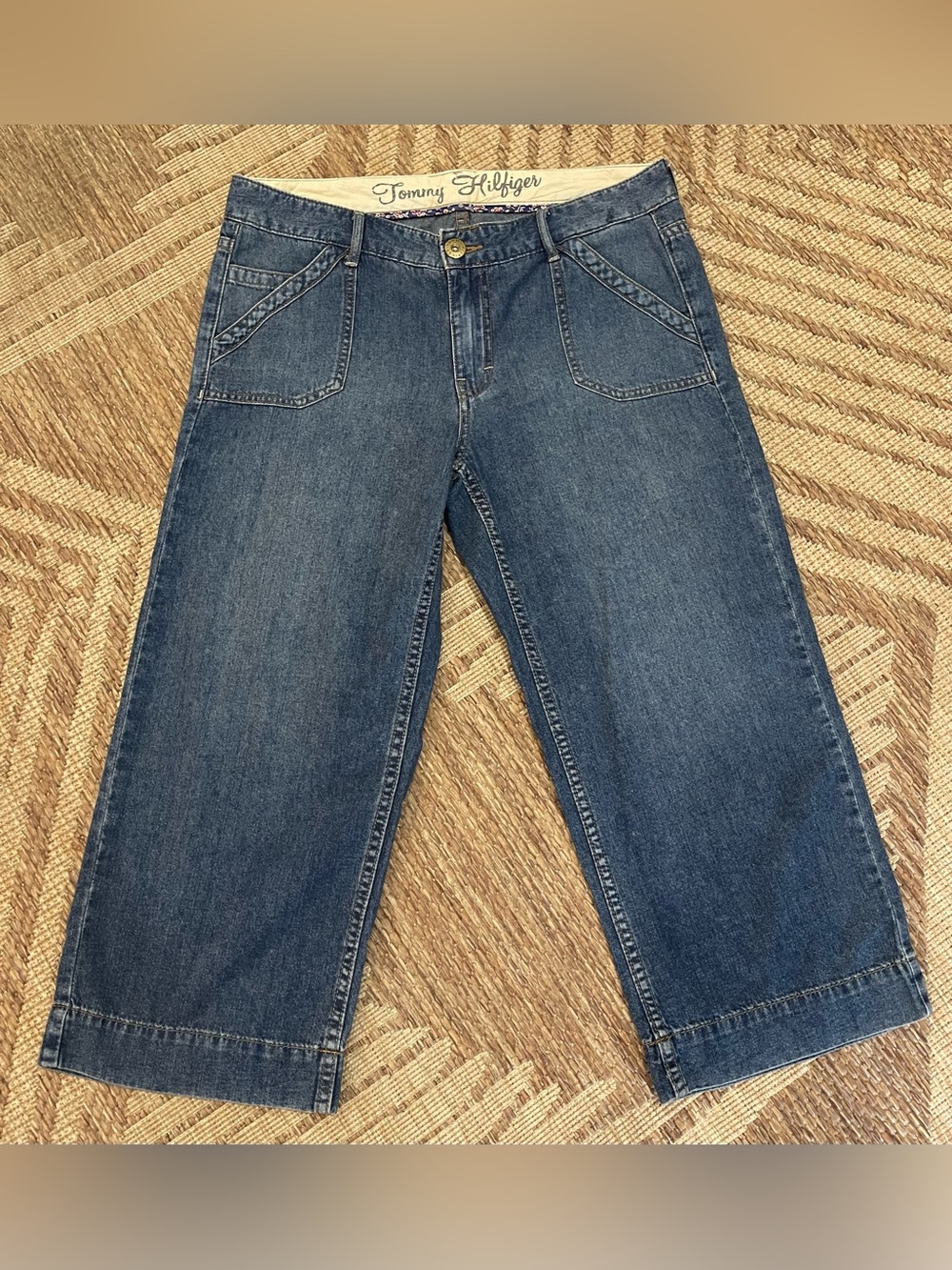 Tommy Hilfiger Women's Dark Blue Cropped Wide-Leg Jeans